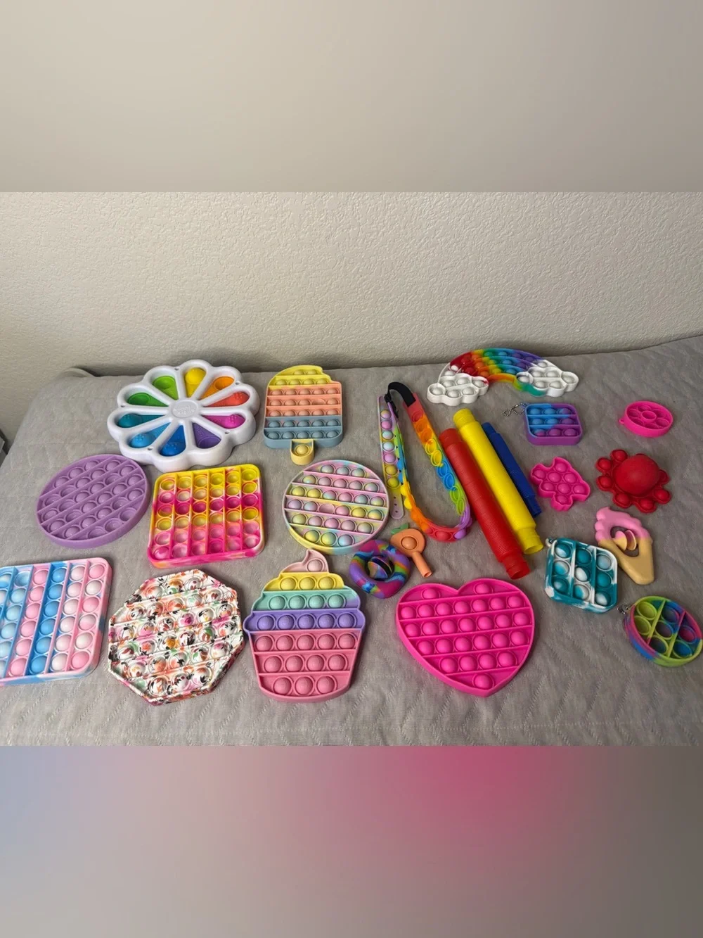 Assorted Colorful Pop It Fidget Toy Bundle Dimpl Digits Spanish English Cute